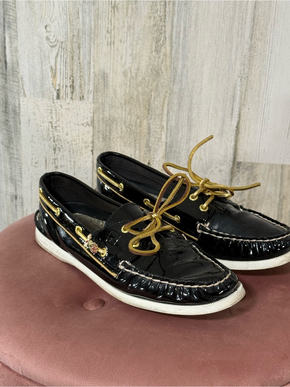 Sperry Black Patent Leather Boat Shoes Gold Laces with Charms Nautical - Picture 10 of 13